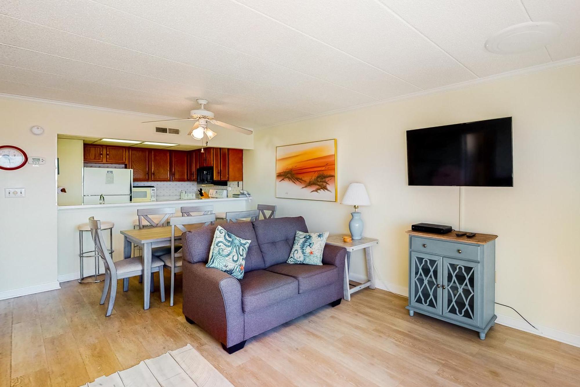 Jamaican Sunshine Ocean City Room photo